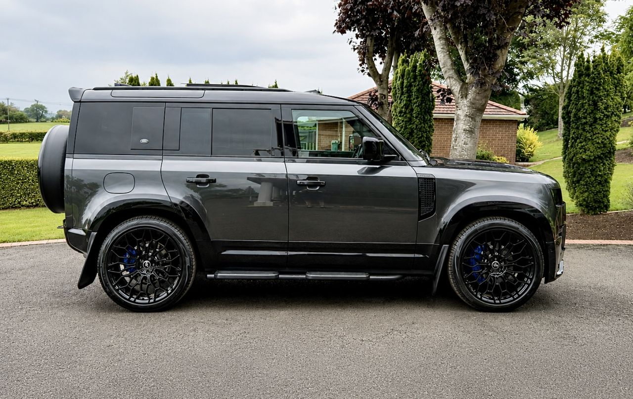 2023 LAND ROVER DEFENDER 110 3.0 D300 MHEV X-Dynamic HSE SUV 5dr Diesel Auto 4WD Euro 6 (s/s) (300 ps) - vehicle photo 9 for sale on PureCar