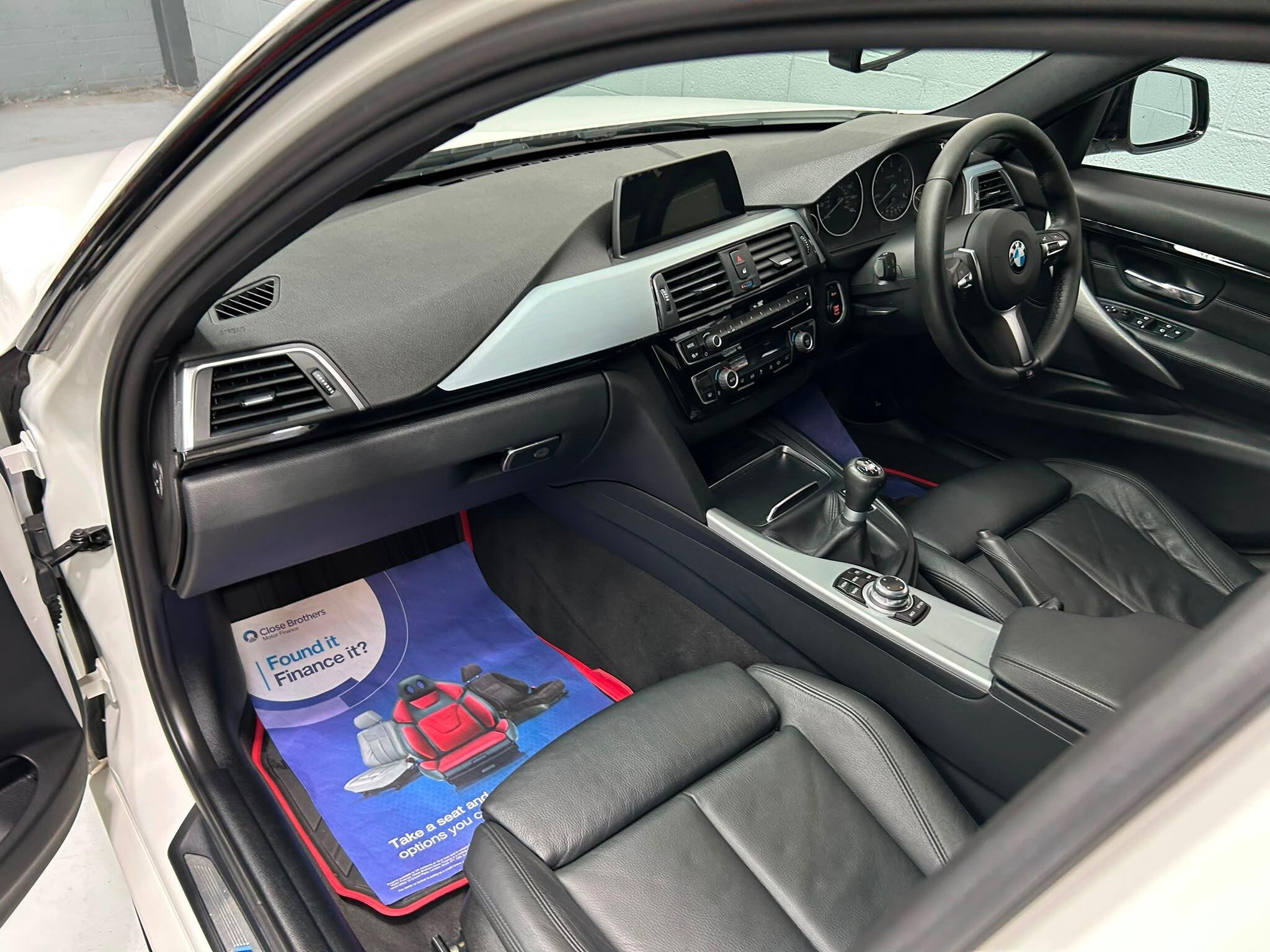 2017 BMW 3 SERIES 2.0 320d M Sport Euro 6 (s/s) 4dr - vehicle photo 18 for sale on PureCar