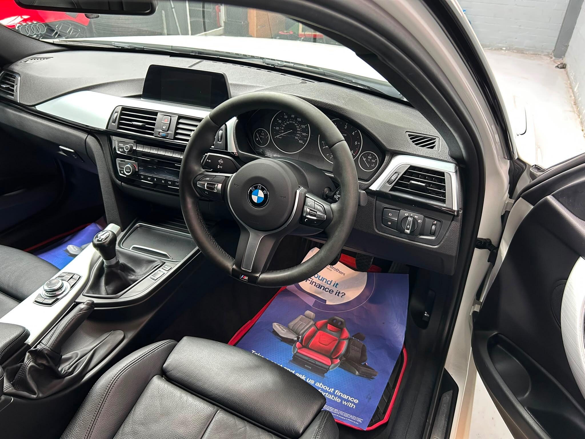2017 BMW 3 SERIES 2.0 320d M Sport Euro 6 (s/s) 4dr - vehicle photo 20 for sale on PureCar