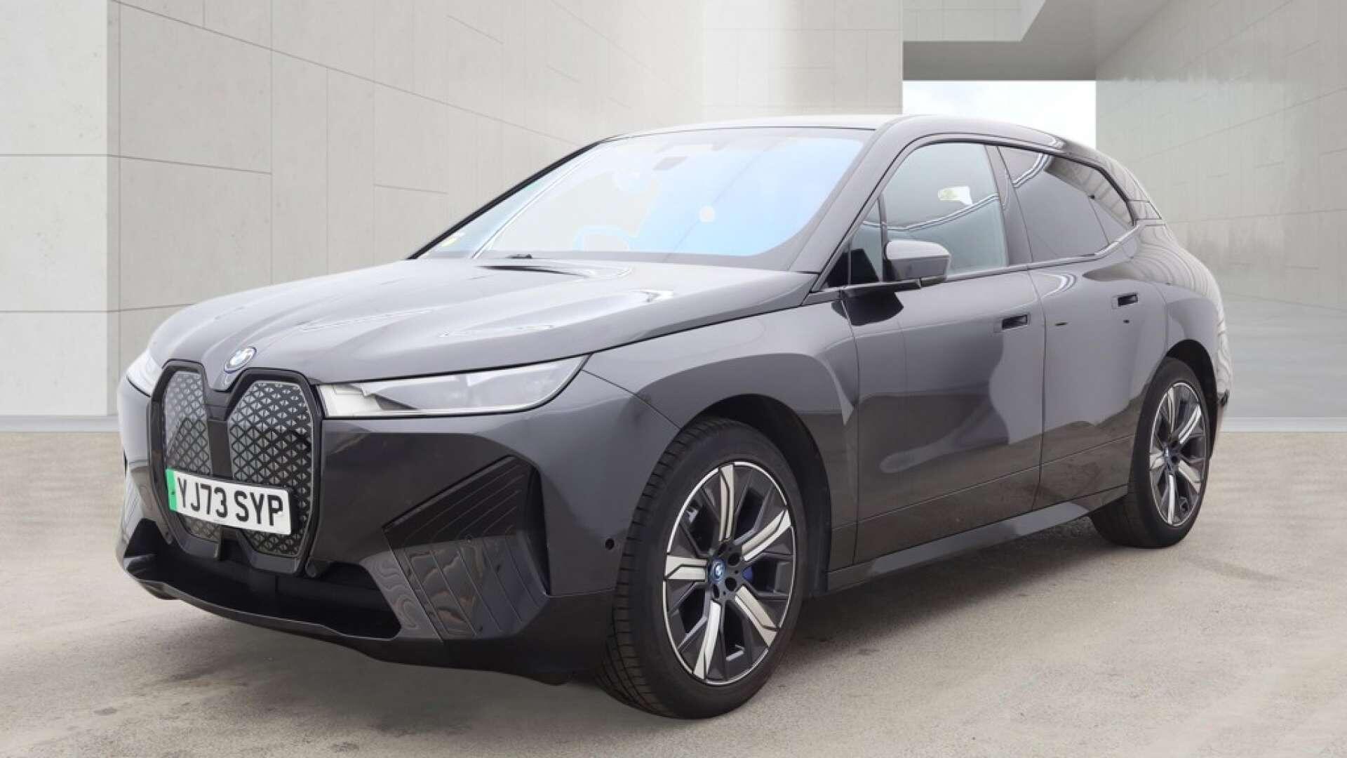 2024 BMW IX