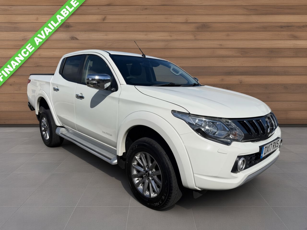 2017 MITSUBISHI L200