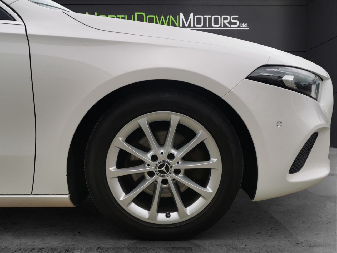 2019 MERCEDES A CLASS 1.5 A180d Sport (Executive) Hatchback 5dr Diesel 7G-DCT Euro 6 (s/s) (116 p - vehicle photo 19 for sale on PureCar
