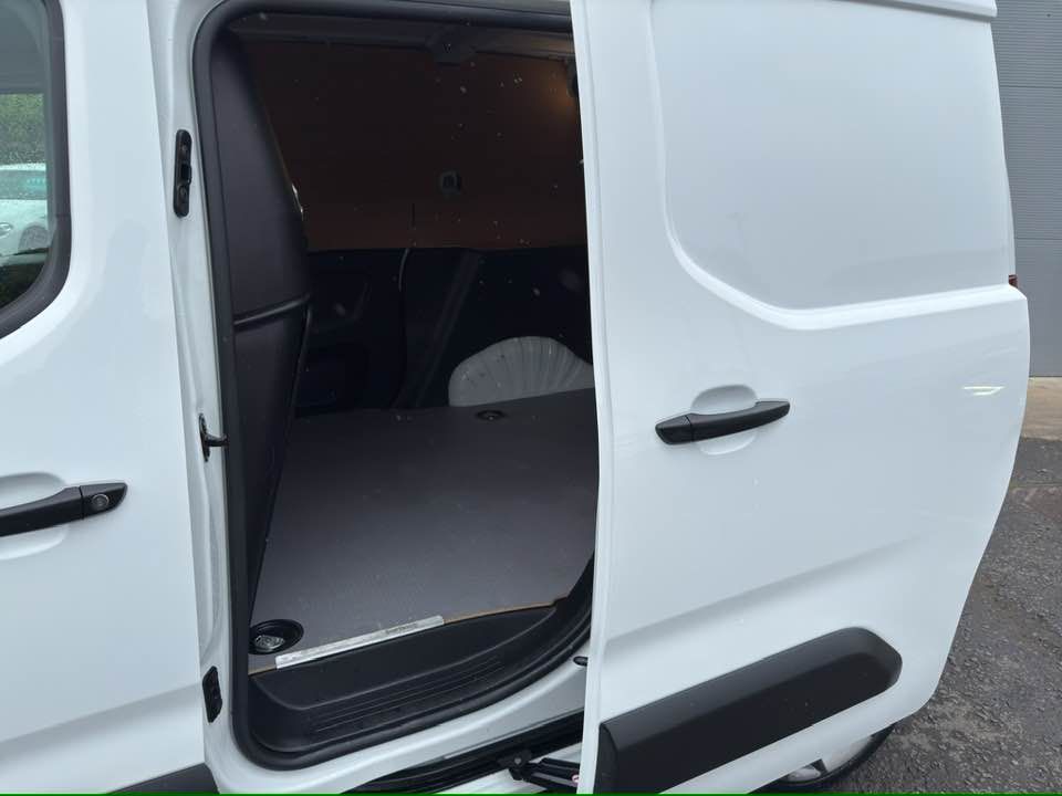 2021 CITROEN BERLINGO 1.5l 75 BHP - vehicle photo 11 for sale on PureCar