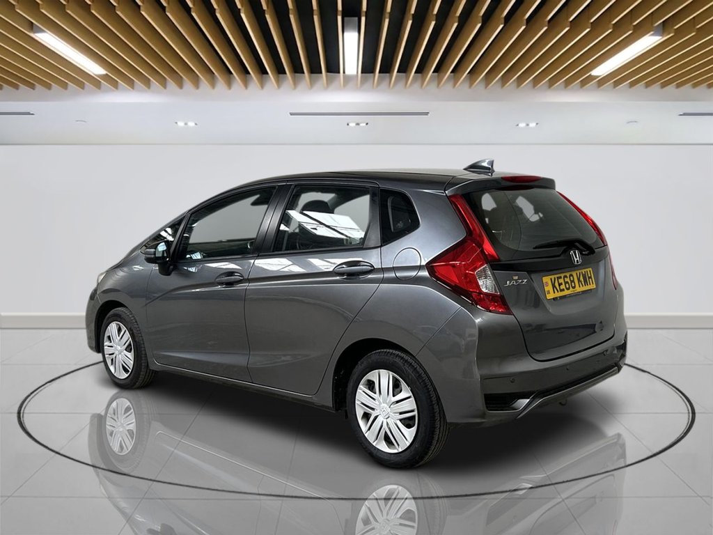 2018 Honda Jazz — image 5