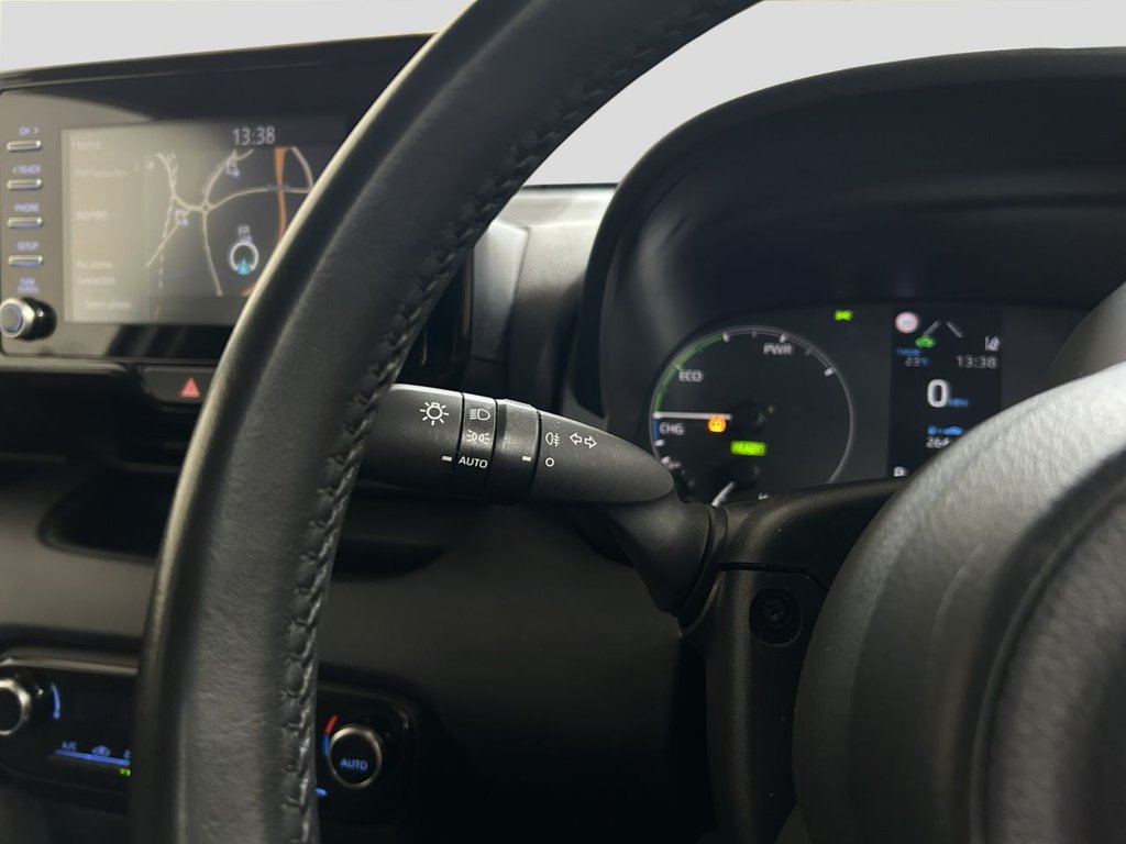 2024 Toyota Yaris — image 18