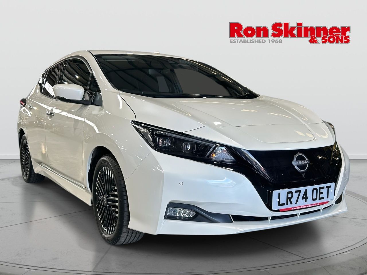 2024 NISSAN LEAF 39kWh Tekna Hatchback 5dr Electric Auto (150 ps)