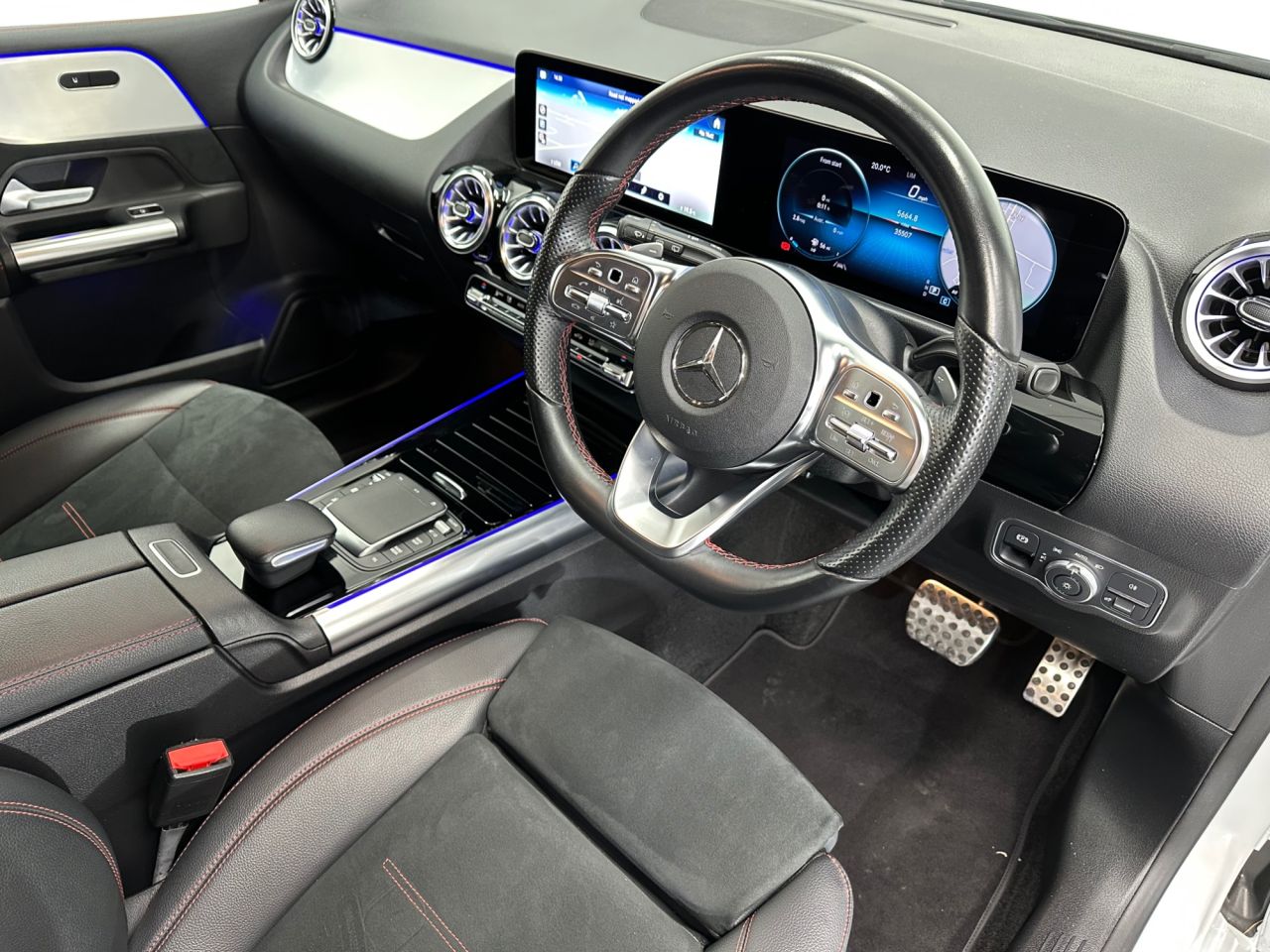 2023 MERCEDES B CLASS 2.0 B200d AMG Line (Executive) MPV 5dr Diesel 8G-DCT Euro 6 (s/s) (150 ps) - vehicle photo 11 for sale on PureCar