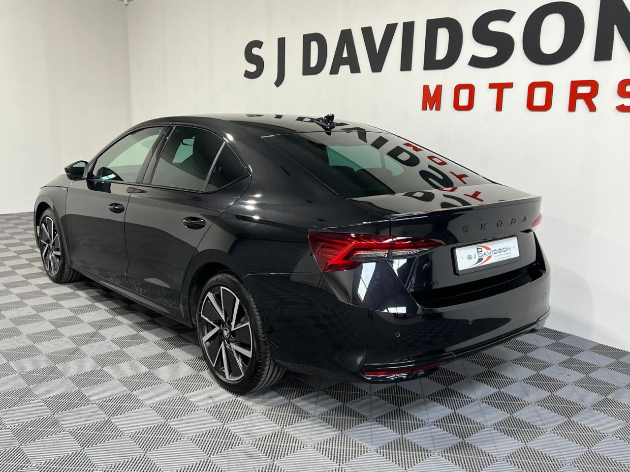 2026 SKODA OCTAVIA 2.0 TDI SportLine Hatchback 5dr Diesel DSG Euro 6 (s/s) (150 ps) VAT Q - CH - vehicle photo 2 for sale on PureCar