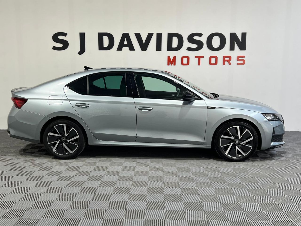 2026 SKODA OCTAVIA 2.0 TDI SportLine Hatchback 5dr Diesel DSG Euro 6 (s/s) (150 ps) VAT Q - CH - vehicle photo 5 for sale on PureCar