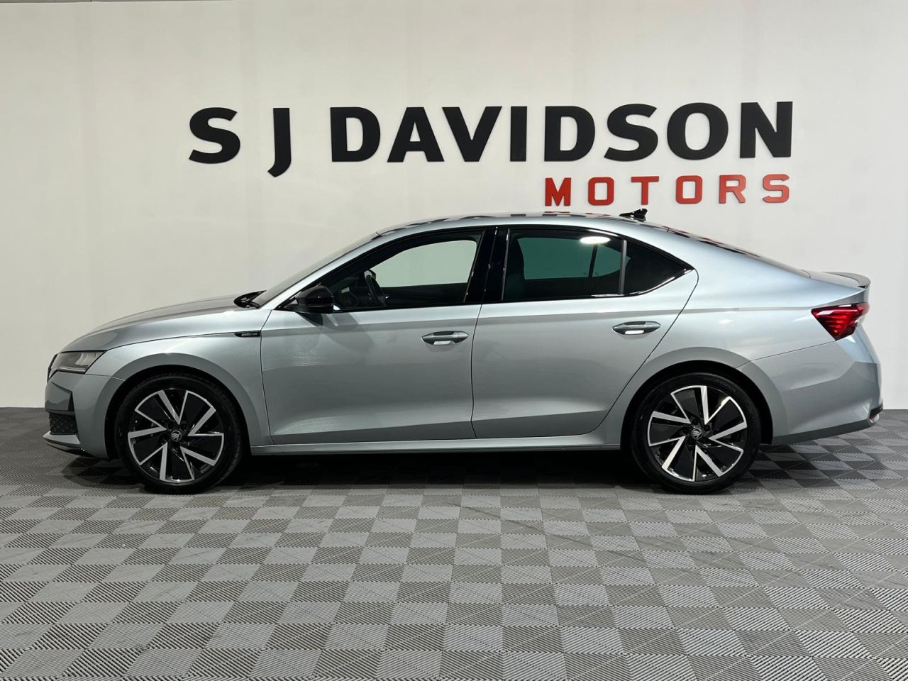 2026 SKODA OCTAVIA 2.0 TDI SportLine Hatchback 5dr Diesel DSG Euro 6 (s/s) (150 ps) VAT Q - CH - vehicle photo 6 for sale on PureCar