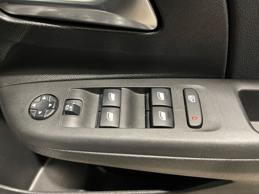 2021 Vauxhall Corsa — image 13