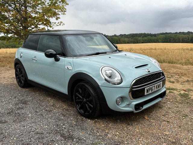 2017 MINI HATCH