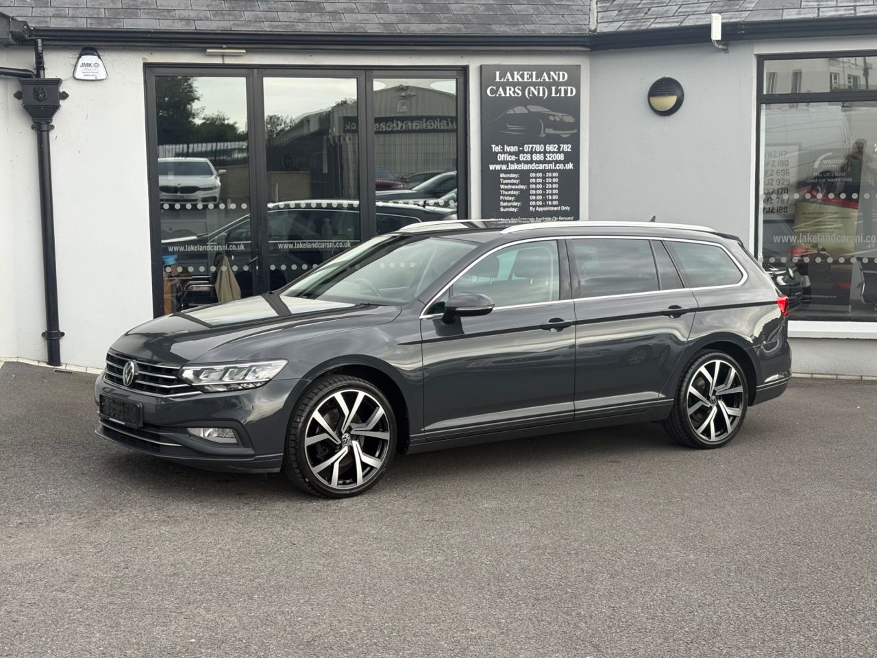 2021 VOLKSWAGEN PASSAT 2.0 TDI EVO SEL Estate 5dr Diesel Manual Euro 6 (s/s) (150 ps) - vehicle photo 2 for sale on PureCar