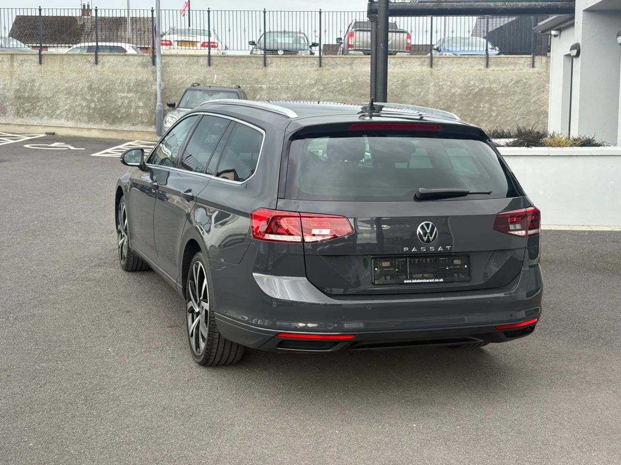 2021 VOLKSWAGEN PASSAT 2.0 TDI EVO SEL Estate 5dr Diesel Manual Euro 6 (s/s) (150 ps) - vehicle photo 6 for sale on PureCar