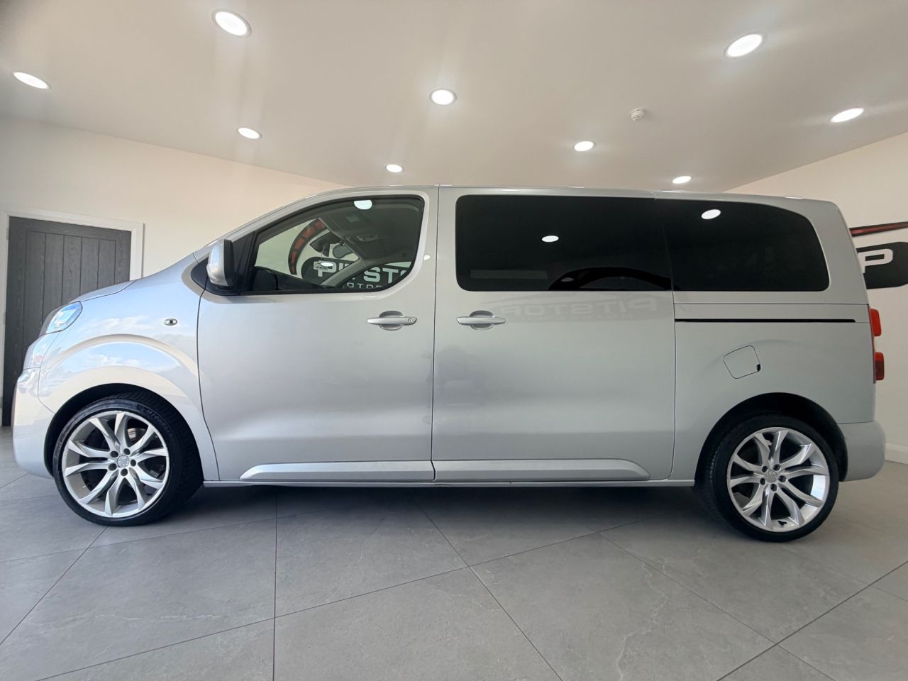 2017 CITROEN SPACETOURER 1.6 BlueHDi Feel M MPV 5dr Diesel Manual MWB Euro 6 (s/s) (115 ps) - vehicle photo 3 for sale on PureCar