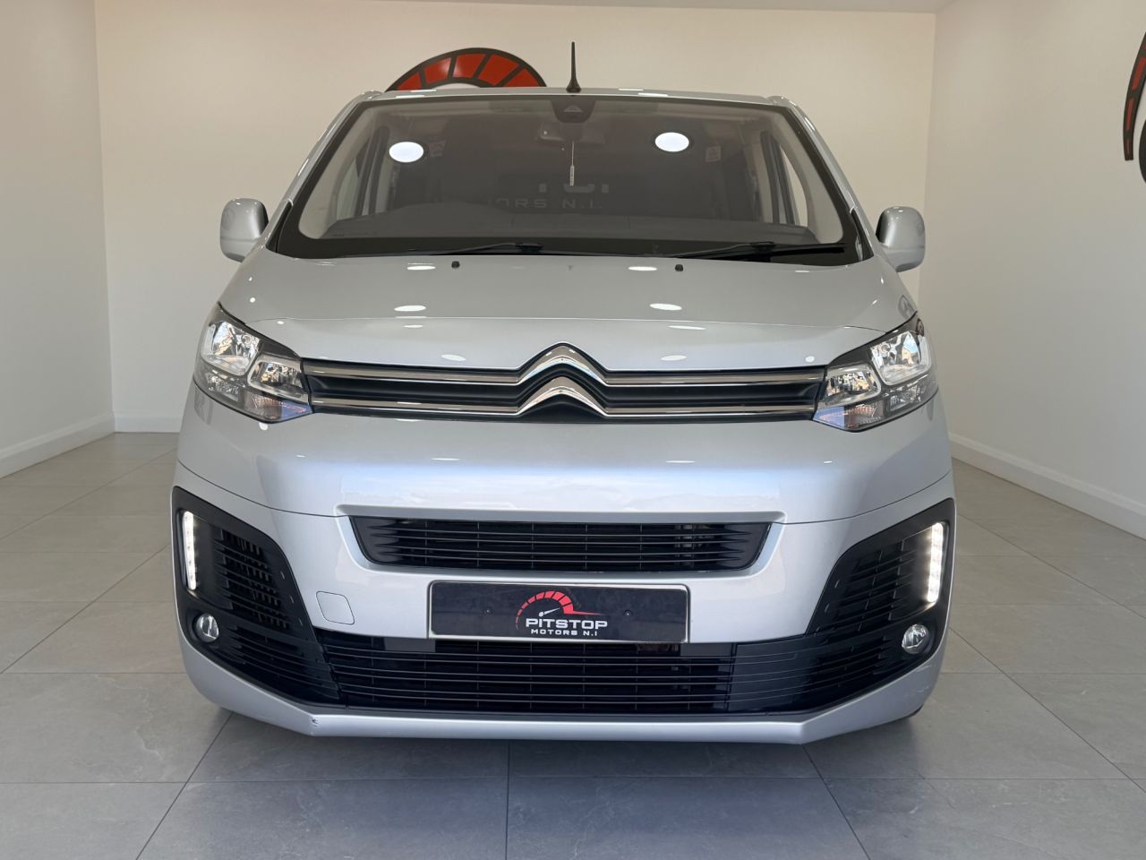2017 CITROEN SPACETOURER 1.6 BlueHDi Feel M MPV 5dr Diesel Manual MWB Euro 6 (s/s) (115 ps) - vehicle photo 4 for sale on PureCar