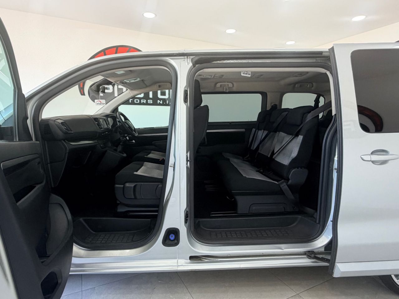 2017 CITROEN SPACETOURER 1.6 BlueHDi Feel M MPV 5dr Diesel Manual MWB Euro 6 (s/s) (115 ps) - vehicle photo 7 for sale on PureCar