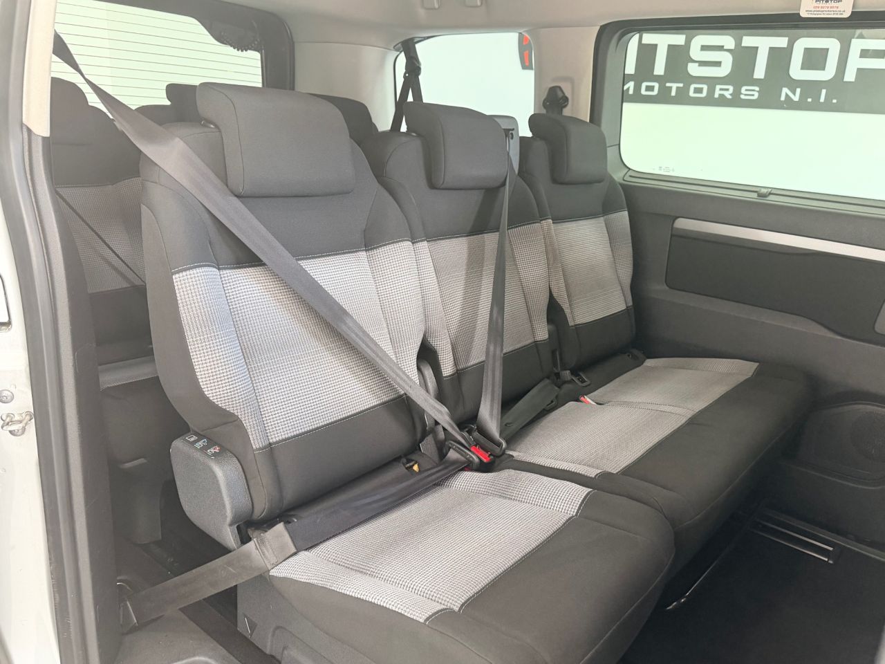 2017 CITROEN SPACETOURER 1.6 BlueHDi Feel M MPV 5dr Diesel Manual MWB Euro 6 (s/s) (115 ps) - vehicle photo 17 for sale on PureCar
