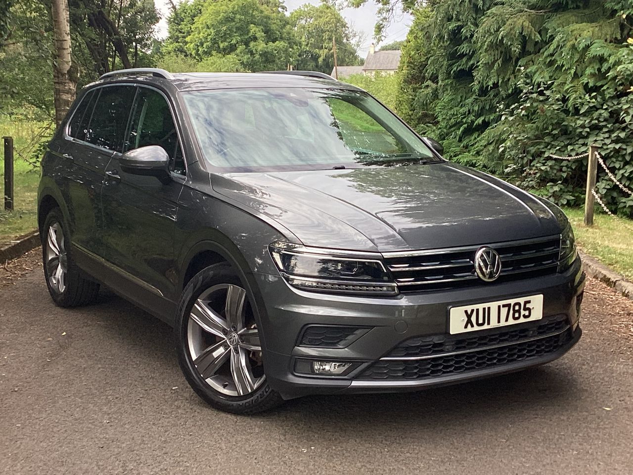 2019 VOLKSWAGEN TIGUAN 2.0 TDI SEL SUV 5dr Diesel Manual Euro 6 (s/s) (150 ps) - vehicle photo 3 for sale on PureCar