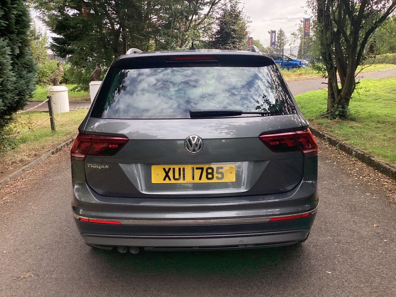 2019 VOLKSWAGEN TIGUAN 2.0 TDI SEL SUV 5dr Diesel Manual Euro 6 (s/s) (150 ps) - vehicle photo 10 for sale on PureCar