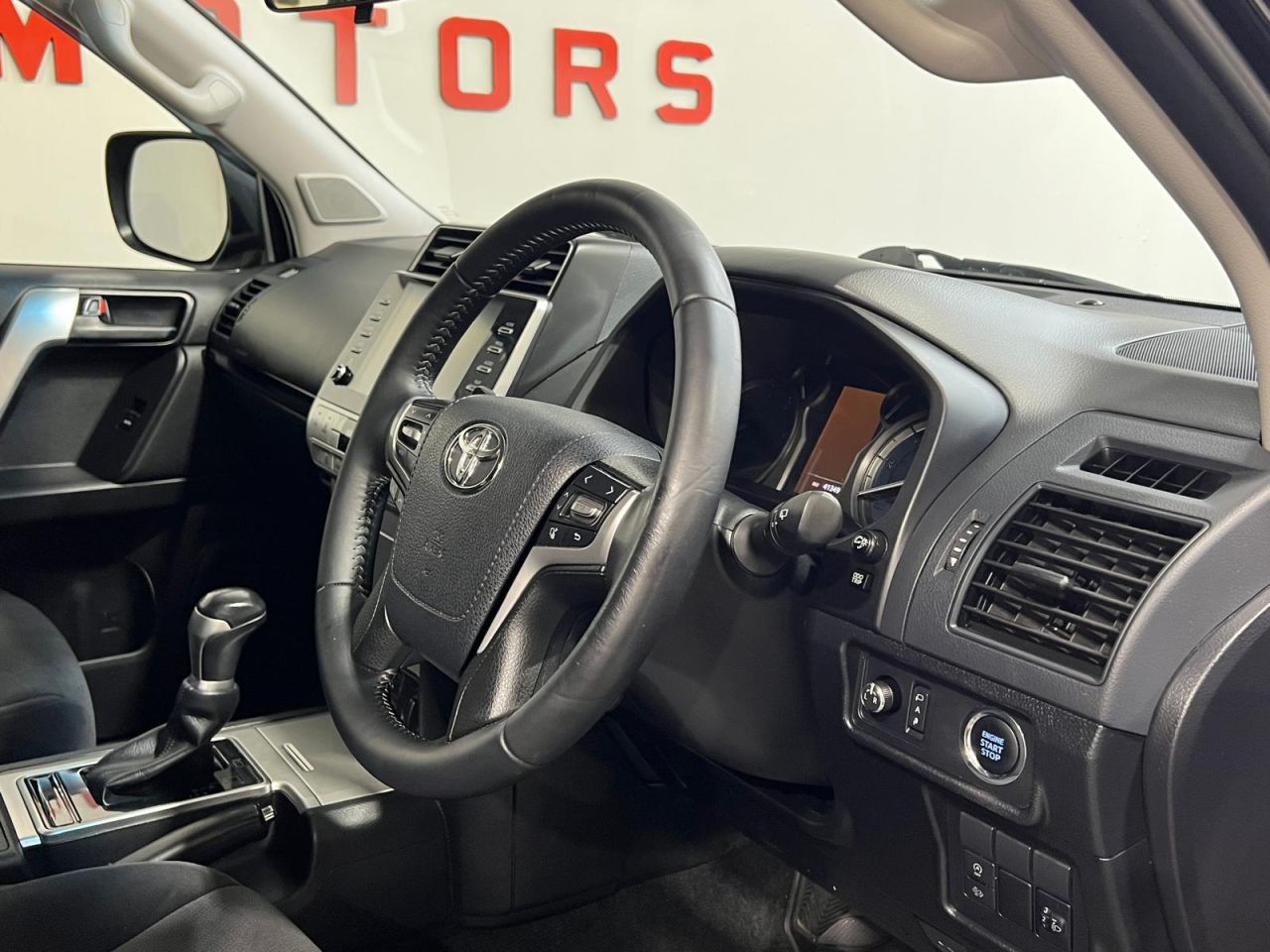 2022 TOYOTA LAND CRUISER 2.8D Active SUV 5dr Diesel Auto 4WD Euro 6 (s/s) (7 Seat) (204 ps) - vehicle photo 9 for sale on PureCar