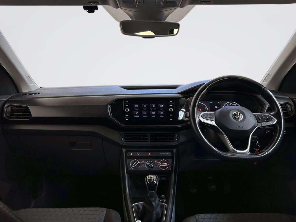 2020 Volkswagen T-Cross — image 2