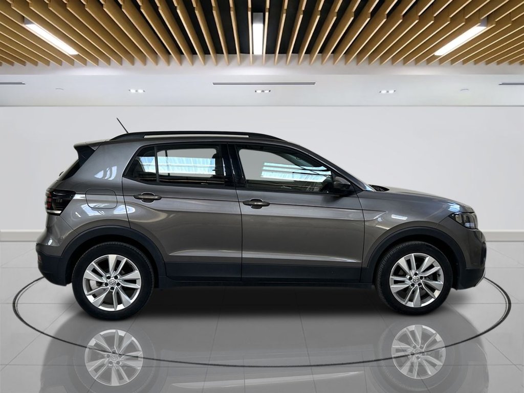 2020 Volkswagen T-Cross — image 7