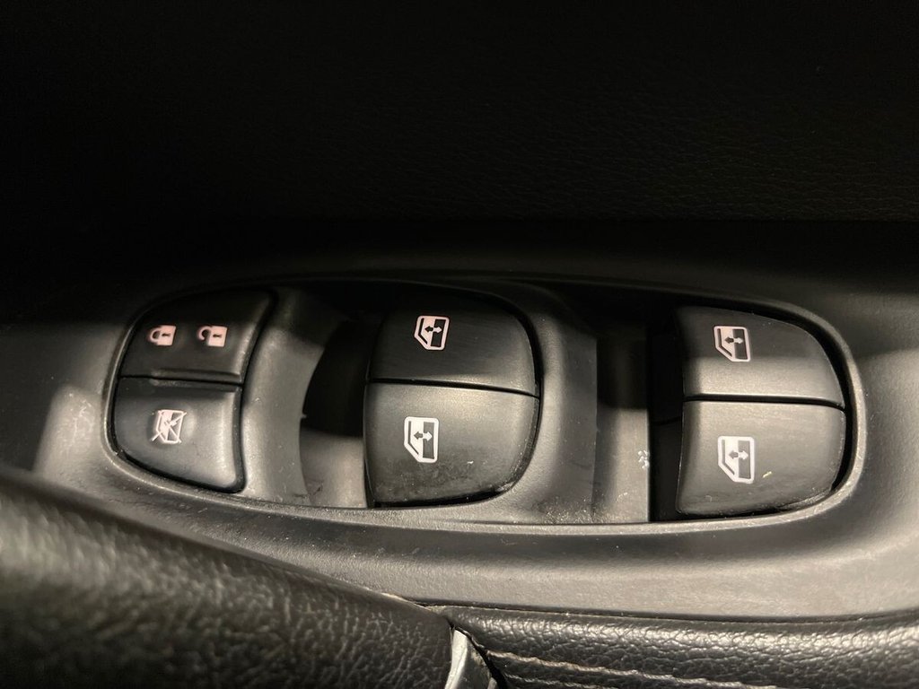2020 Nissan Qashqai — image 17