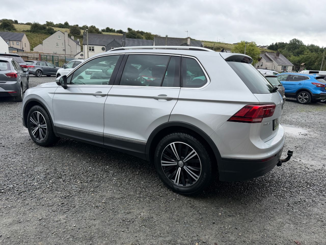 2018 VOLKSWAGEN TIGUAN 2.0 TDI SE SUV 5dr Diesel Manual Euro 6 (s/s) (150 ps) - vehicle photo 4 for sale on PureCar