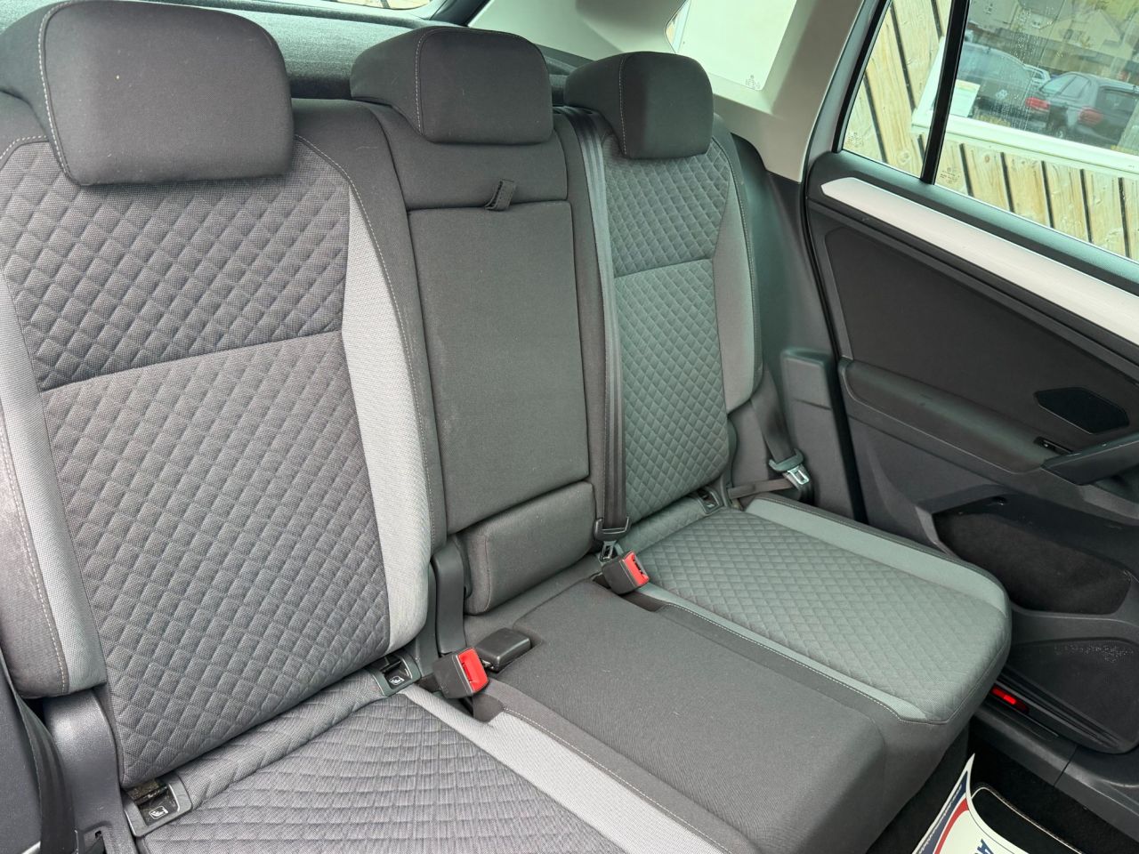 2018 VOLKSWAGEN TIGUAN 2.0 TDI SE SUV 5dr Diesel Manual Euro 6 (s/s) (150 ps) - vehicle photo 7 for sale on PureCar