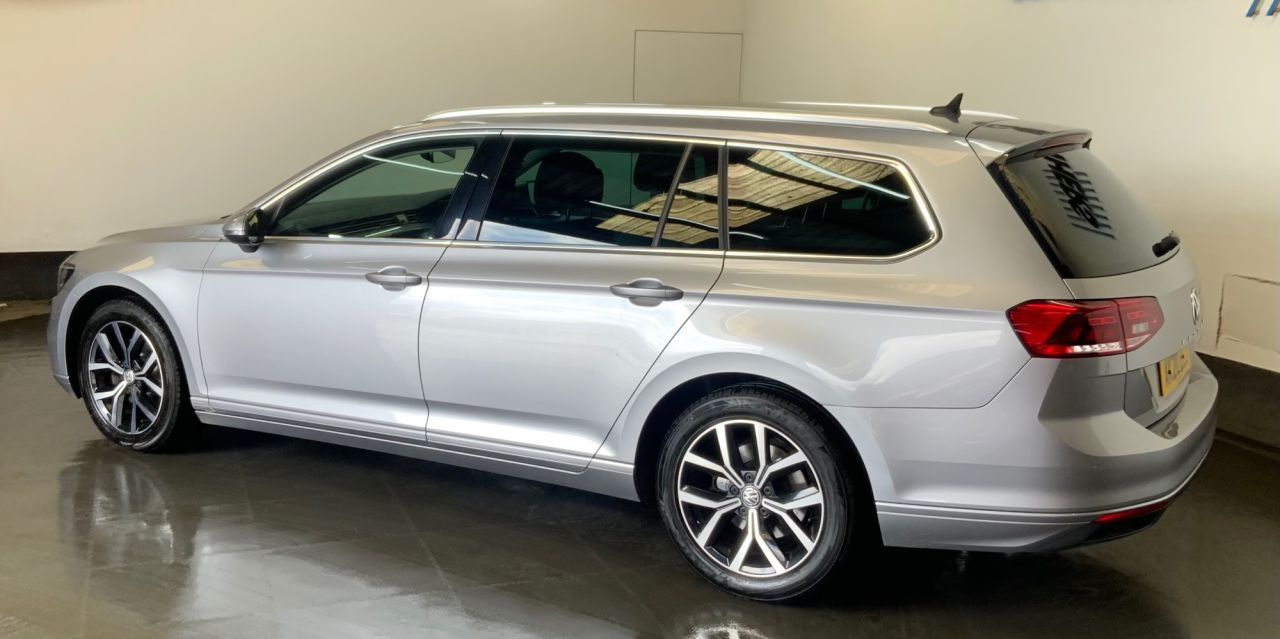 2020 VOLKSWAGEN PASSAT 2.0 TDI EVO SEL Estate 5dr Diesel DSG Euro 6 (s/s) (150 ps) - vehicle photo 12 for sale on PureCar