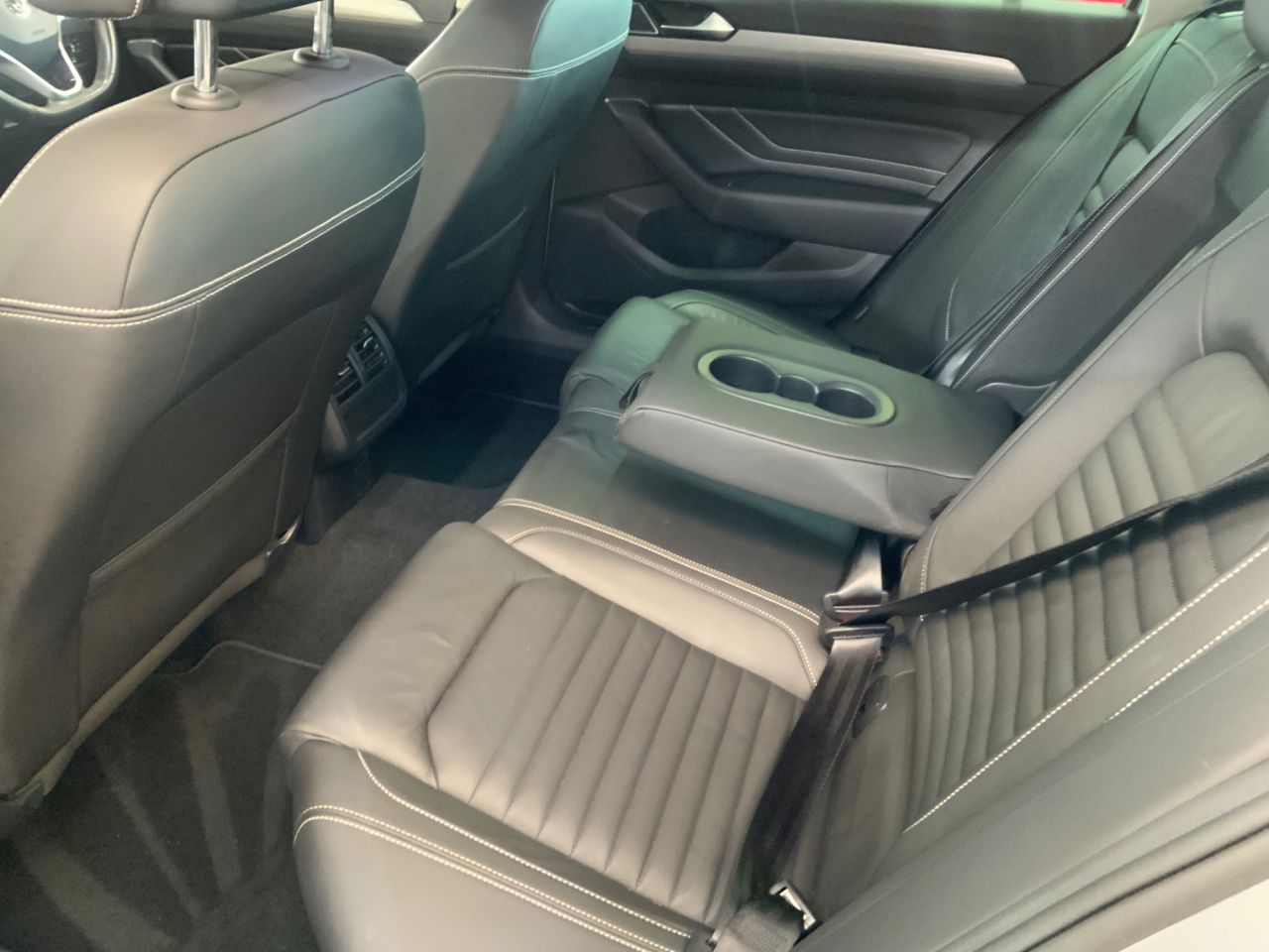 2020 VOLKSWAGEN PASSAT 2.0 TDI EVO SEL Estate 5dr Diesel DSG Euro 6 (s/s) (150 ps) - vehicle photo 17 for sale on PureCar