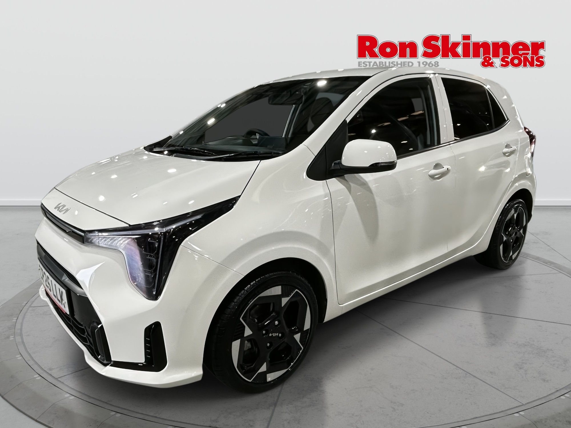 2025 Kia Picanto — image 2