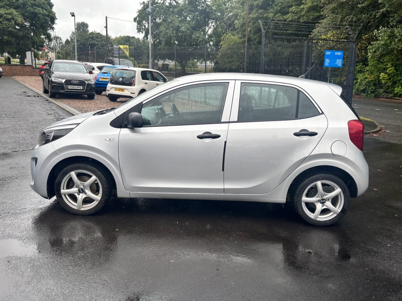 2018 KIA PICANTO 1.0 1 Hatchback 5dr Petrol Manual Euro 6 (66 bhp) - vehicle photo 4 for sale on PureCar