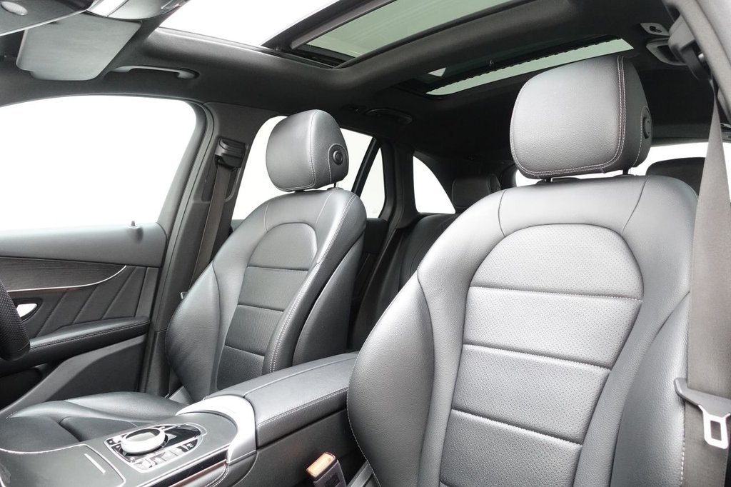 2019 Mercedes-Benz GLC — image 11