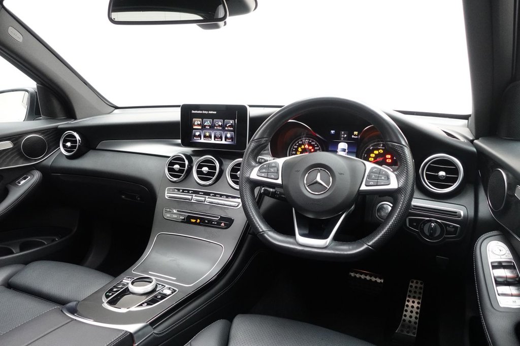 2019 Mercedes-Benz GLC — image 10