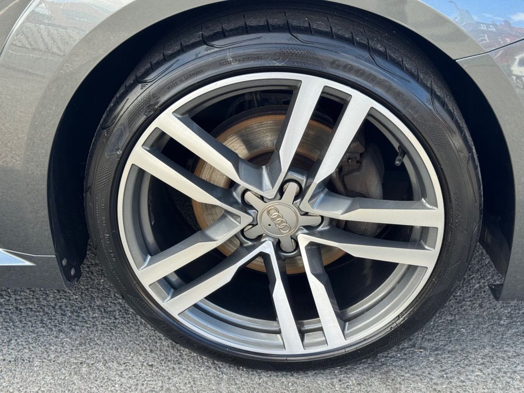 2015 Audi TT — image 18
