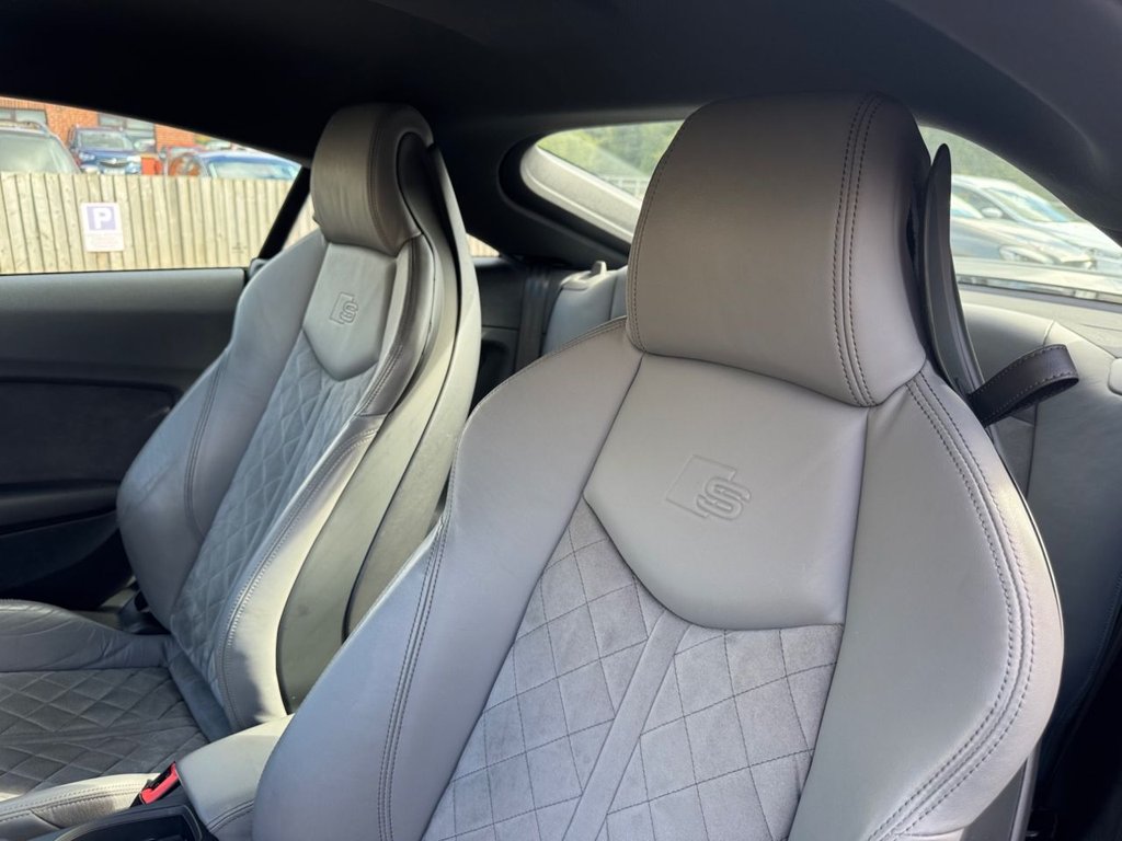 2015 Audi TT — image 32