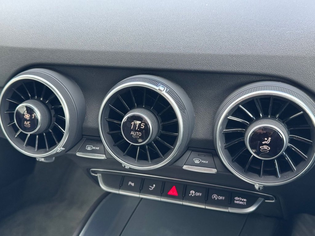 2015 Audi TT — image 36