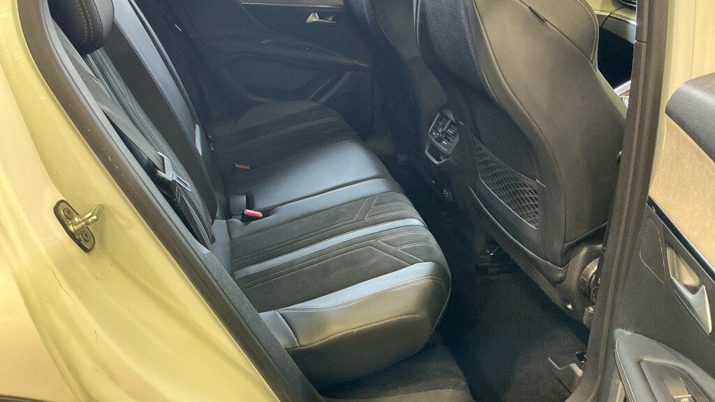 2021 Peugeot 3008 — image 13