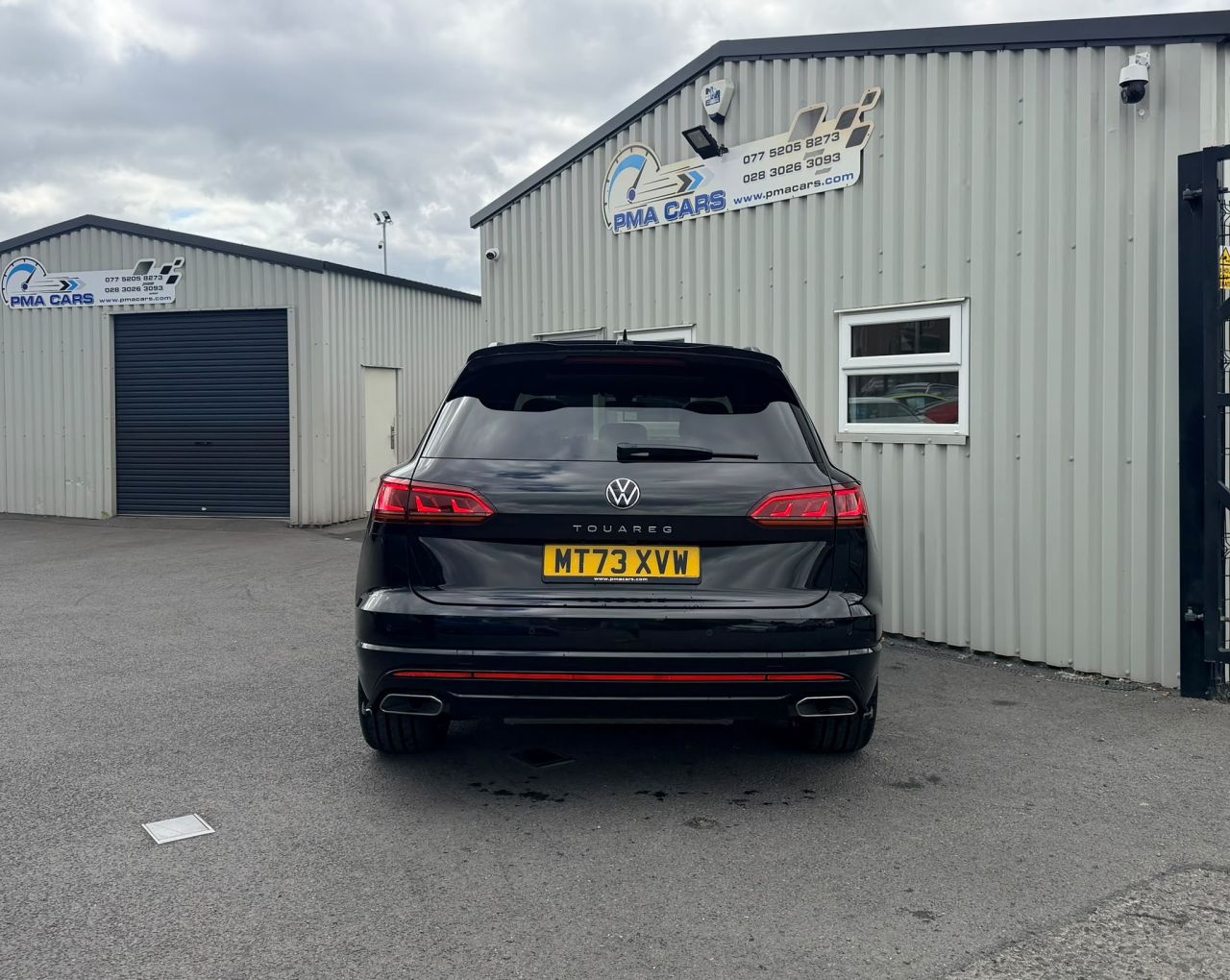 2023 VOLKSWAGEN TOUAREG 3.0 TDI V6 Black Edition SUV 5dr Diesel Tiptronic 4Motion Euro 6 (s/s) (286 - vehicle photo 4 for sale on PureCar