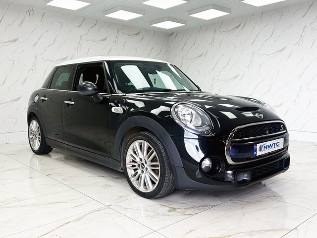 2016 MINI Hatch