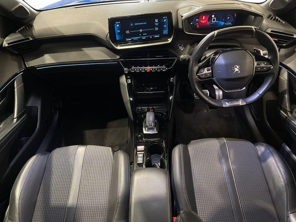 2022 Peugeot 208 — image 6