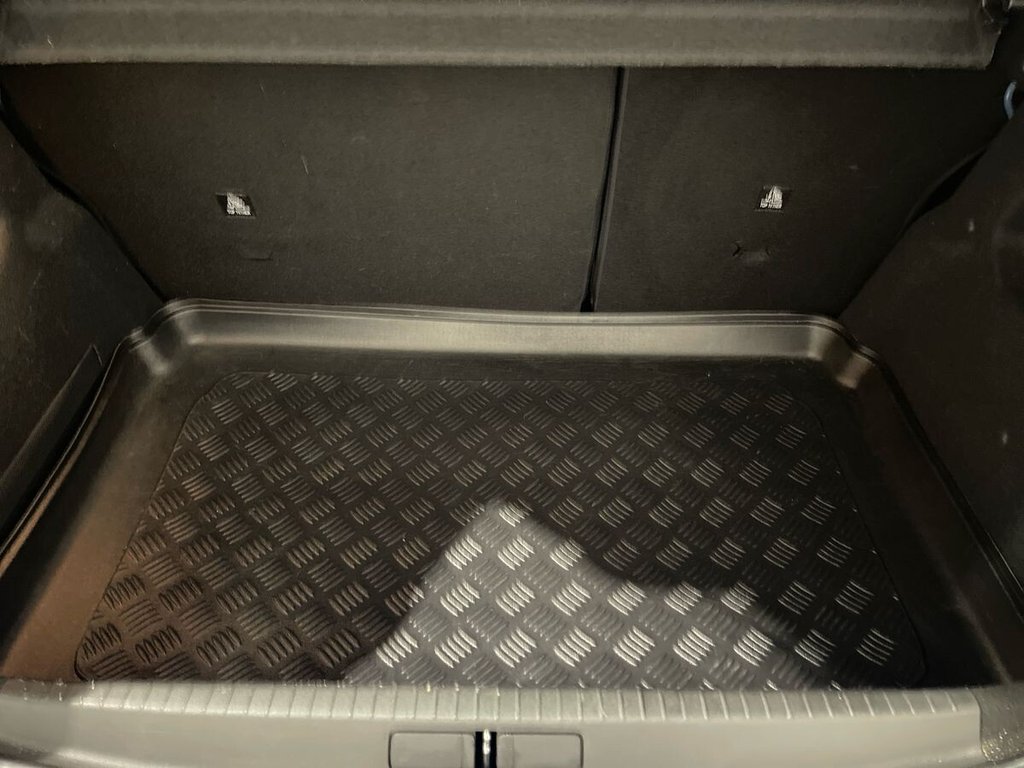 2022 Peugeot 208 — image 19
