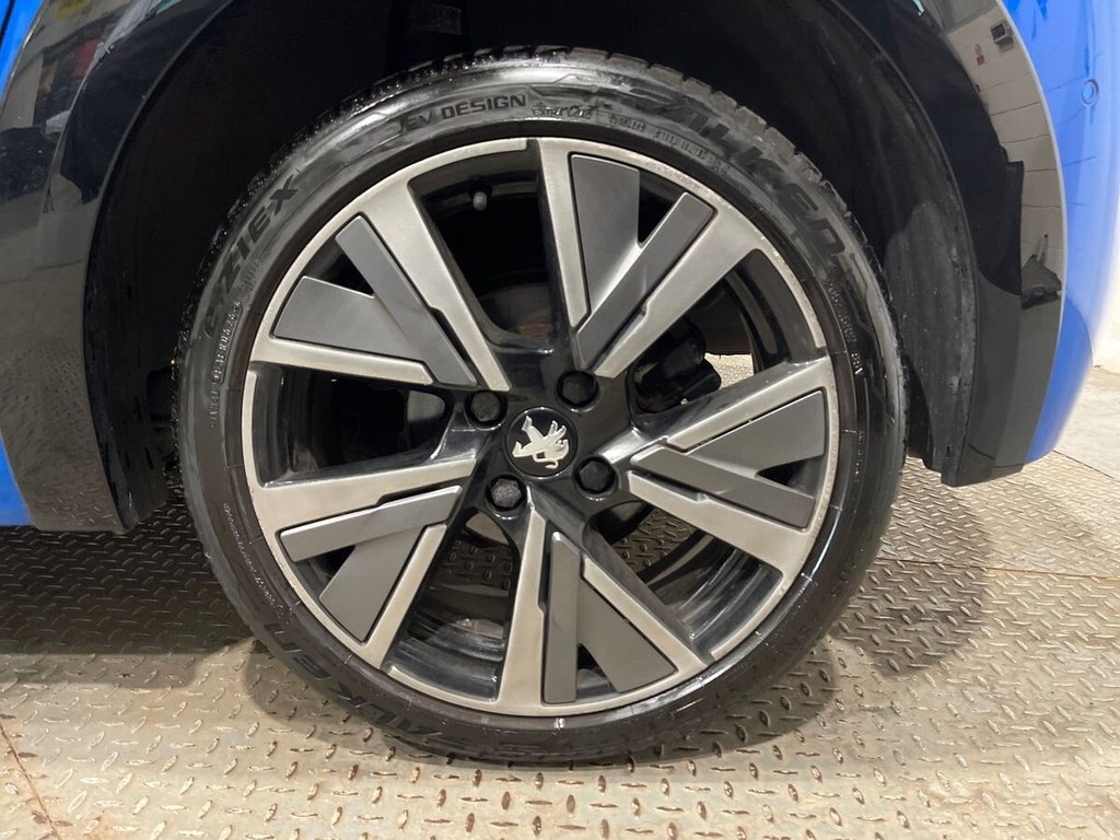 2022 Peugeot 208 — image 20