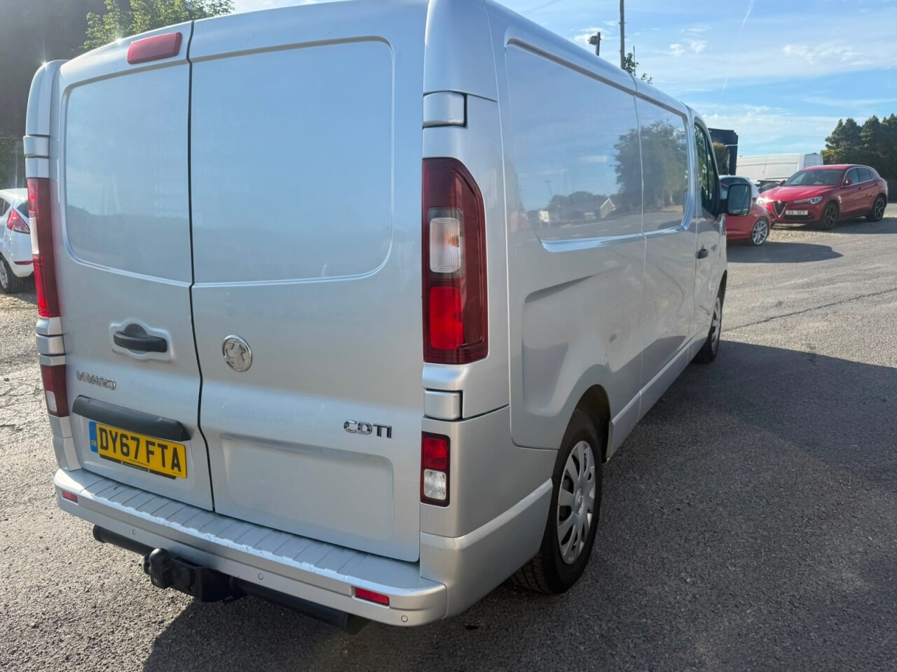 2017 67 VAUXHALL VIVARO