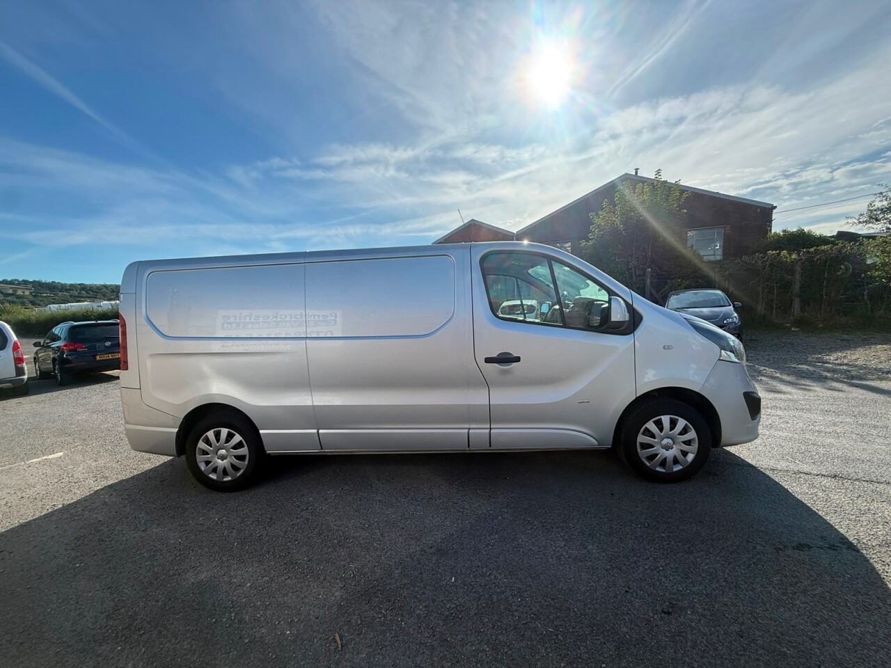 2017 67 VAUXHALL VIVARO