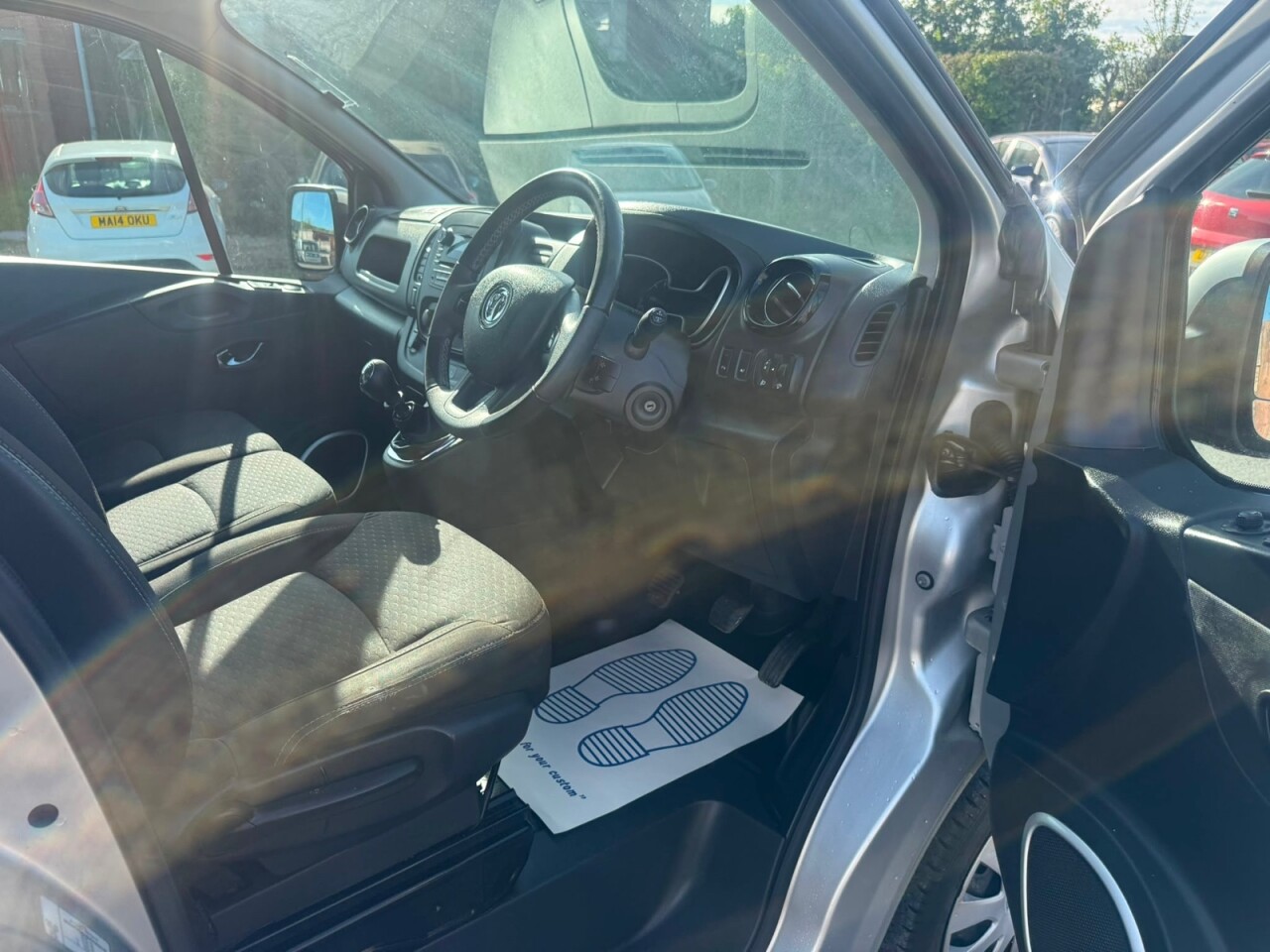 2017 67 VAUXHALL VIVARO