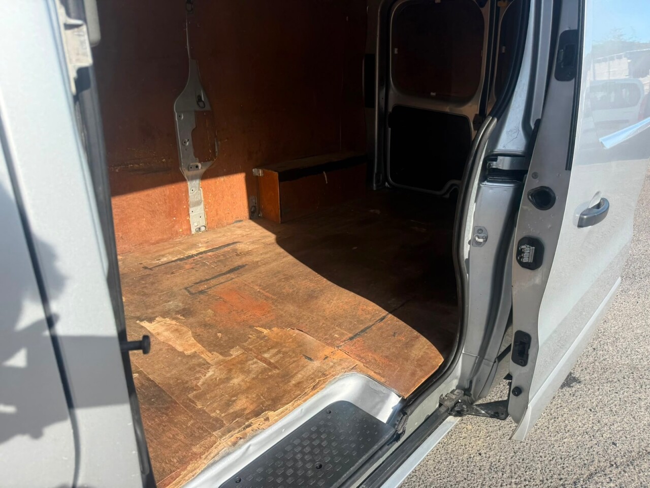 2017 67 VAUXHALL VIVARO