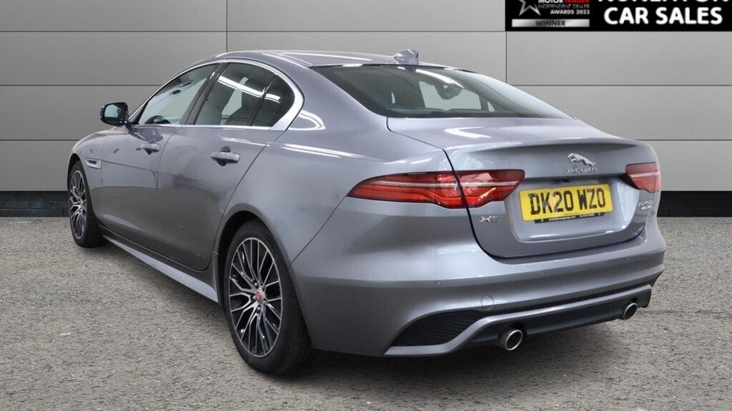 2020 Jaguar XE — image 5